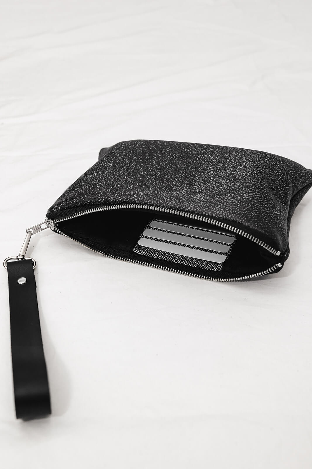 Oversized shop black clutch